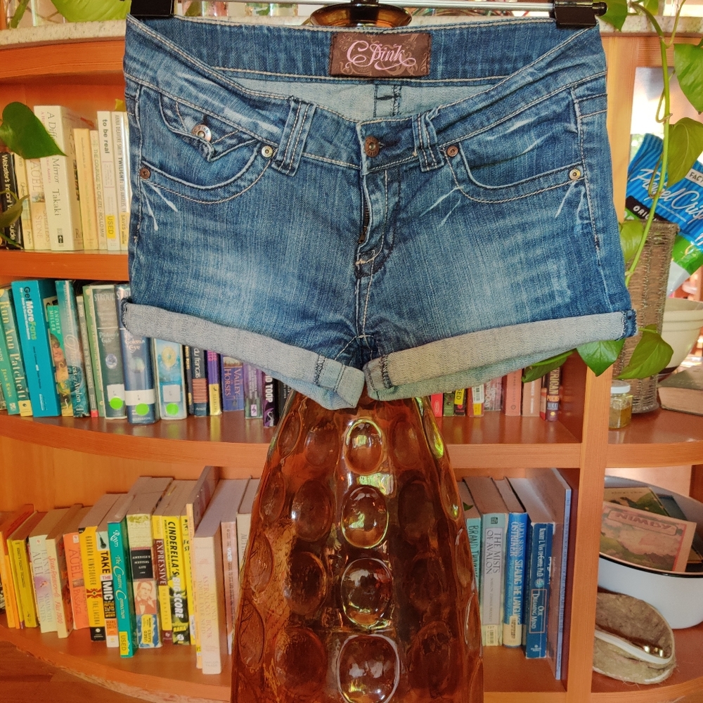 5/$25💖Celebrity Pink Denim Shorts